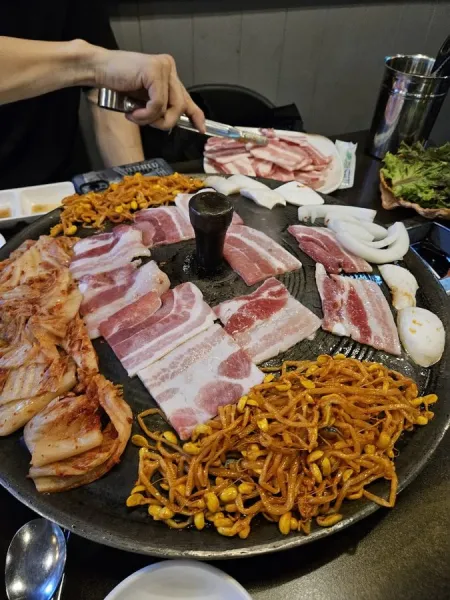 Wondumak Sotttukkeong Samgyeopsal