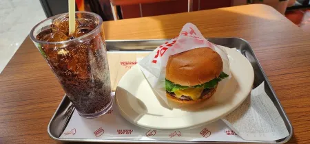 Himnanda Burger Yangpyeong Station Branch