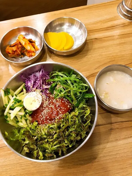 Bongyang Guksu Mandu