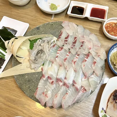Muljoeun Seonju Jip