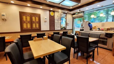 Gimbap Cheonguk Sinchon Rotary Branch