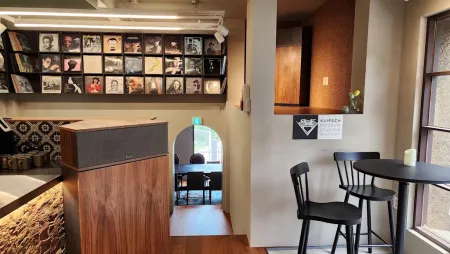 Audiography Cafe