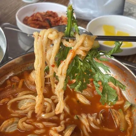 滋味手刀削麵