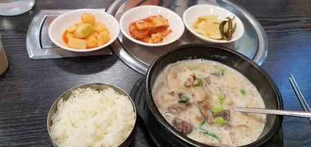 Sonkeun Halmae Sundaeguk Ssangmun Branch