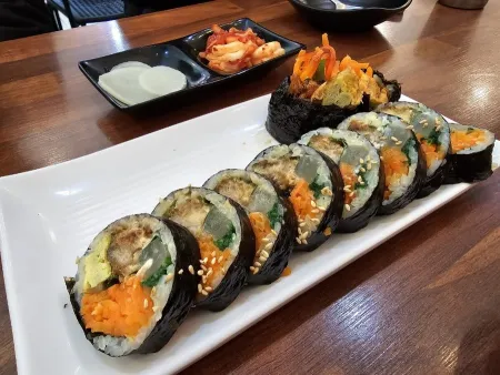 Jjanggeumi Gimbap Hyoja Branch