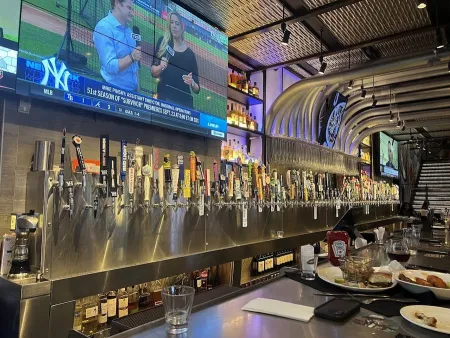 Yard House