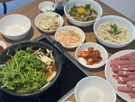 Deungchon Shabu Kalguksu Gijang Ilgwang Branch