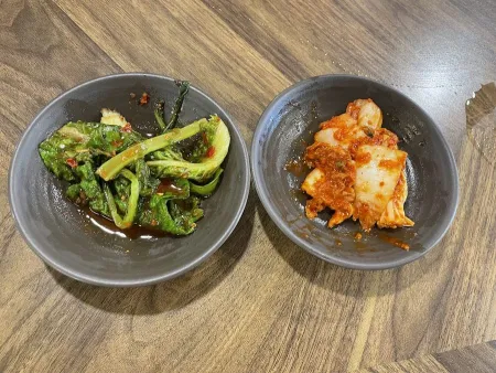 Gimgane Samdae Samsaek Kalguksu