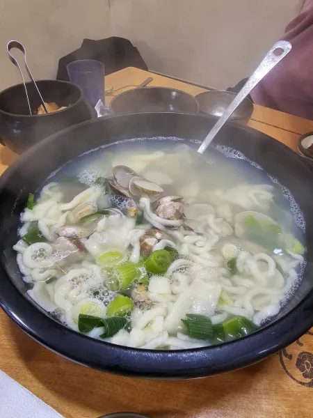 Sigol Punggyeong Kalguksu Sujebi