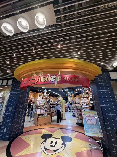 ディズニーストア 梅田HEP FIVE店