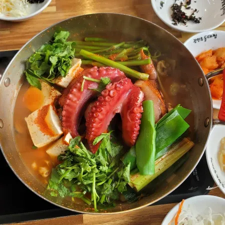 Kim Younghee Agujjim Kodari Naengmyeon
