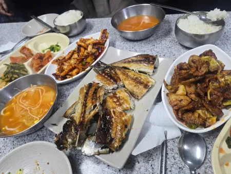 Haengbokhan Madang Gui