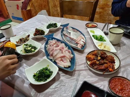 남해시장 회센터