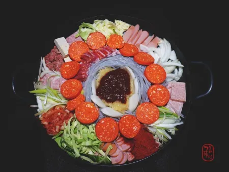 김뚜껑부대찌개 다산역점