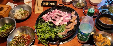 Kkotdwaeji Sikdang