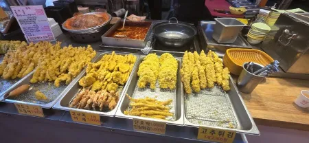 Kijageun Ajeossi Tteokbokki