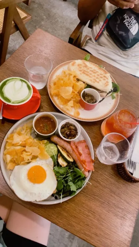 Bibi’s Cafe Bar - ALL DAY BREAKFAST & COFFEE
