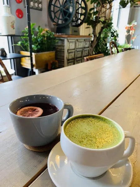 Cafe Tivoli