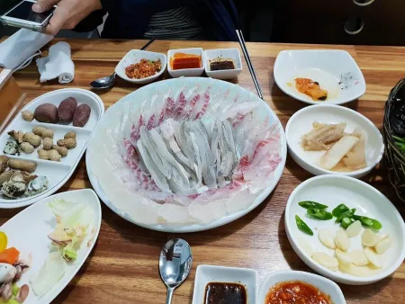 Dongwon Hoetjip