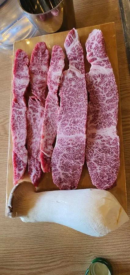 섭이네한돈한우참숯정육식당