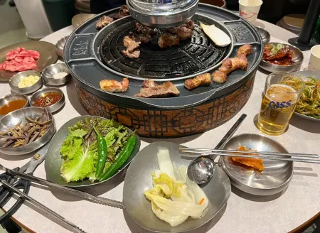 利庭園 キムチチゲと釜飯
