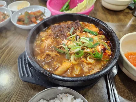 Mipung Haejangguk Sinjeju Main Branch