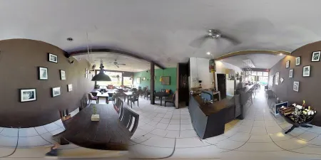 Fuzion Cafe