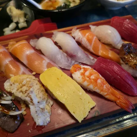 Guyounghoe & Tuna Sushi Sillim