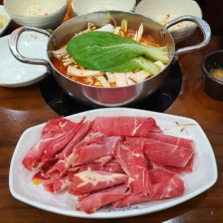 Seonhyangjeong Shabu-shabu Sangam Branch