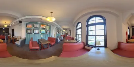 Le Promenoir Coffee