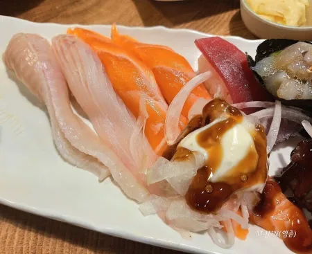 Bakyongseok Sushi Shop 1